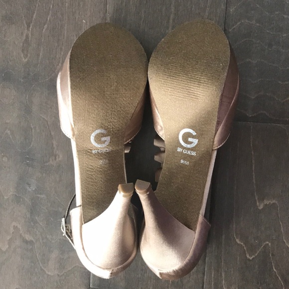 Guess Gold Fancy High Heels - Picture 6 of 7